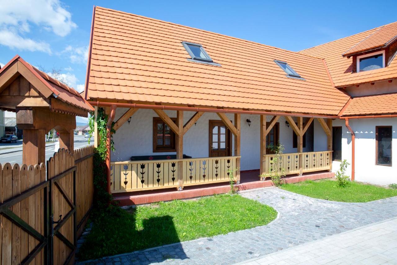 Pepi Vendeghaz - Casa De Oaspeti Pepi Joseni  Екстериор снимка